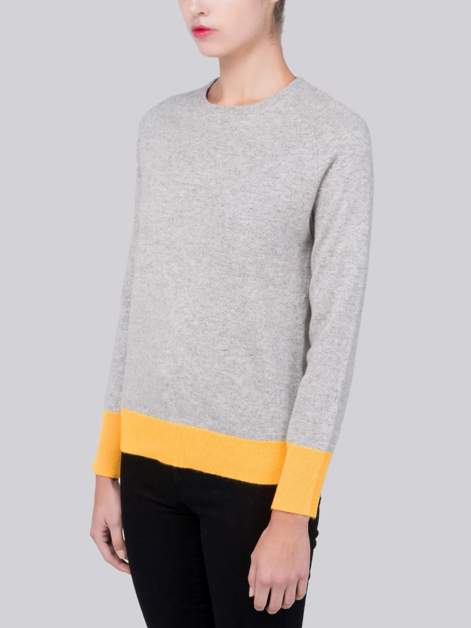 Classic Crew Neck Sweater_CB_Light Grey/Yellow