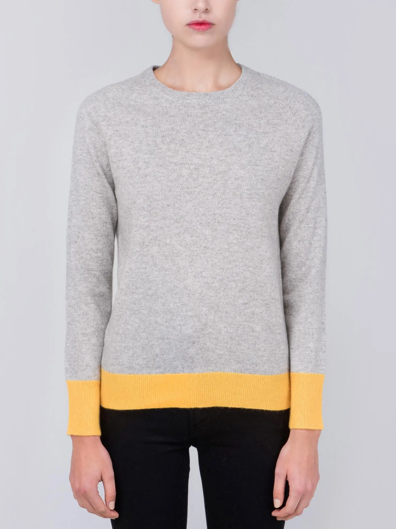 Classic Crew Neck Sweater_CB_Light Grey/Yellow